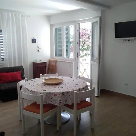 Mateo Apartment *
