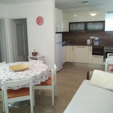 Mateo Apartment *